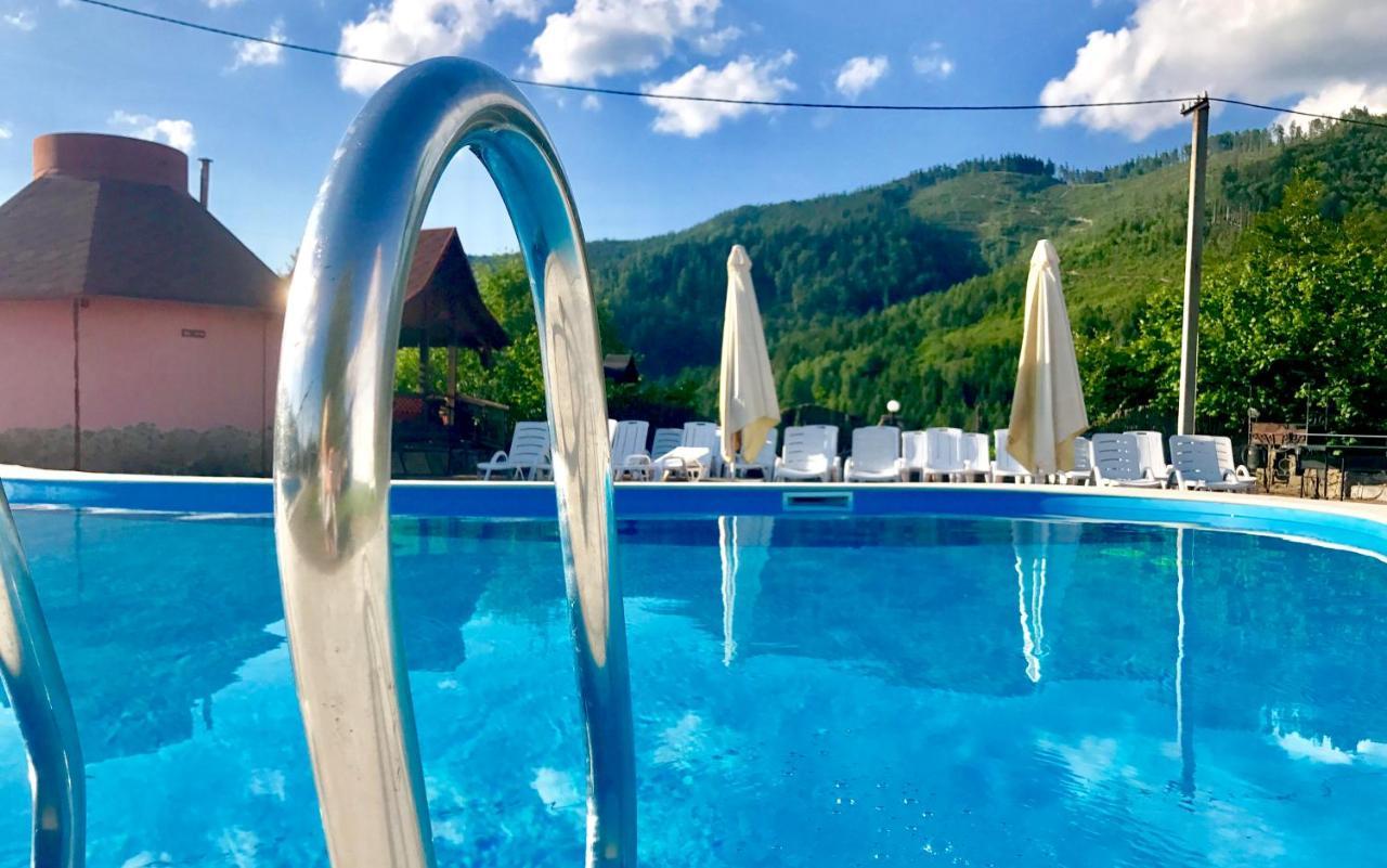 Карпатський Затишок Hotel Slavske Exterior photo