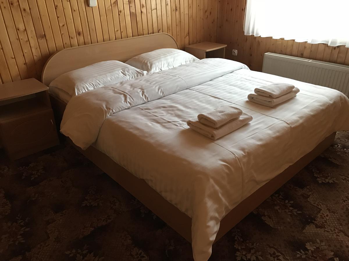 Карпатський Затишок Hotel Slavske Exterior photo
