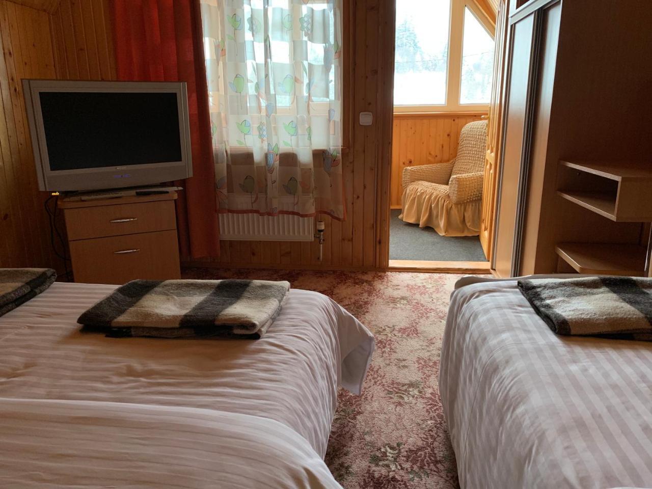 Карпатський Затишок Hotel Slavske Exterior photo